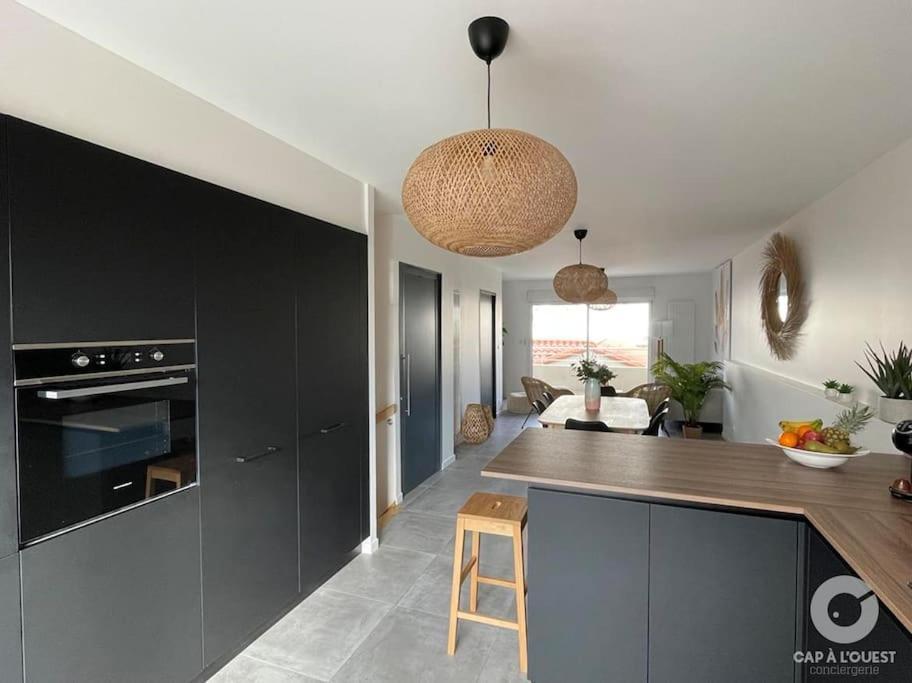 .La Villa Sablaise. Maison Avec Place De Parking Au Coeur Du Quartier Arago Les Sables-dʼOlonne Exterior foto